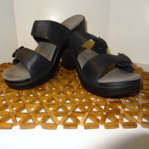 Like New Dansko Leather Women's Sandal